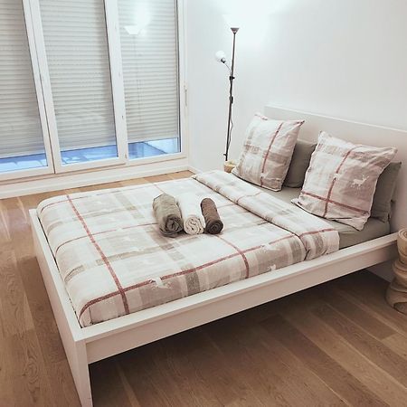 Comme Chez Vous Appartement 2 Chambres Nanterre Exterior foto